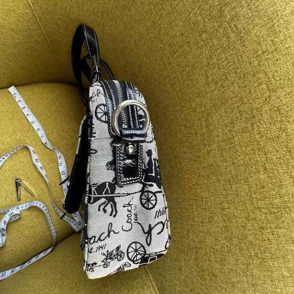 Coach Turnlock Black and Gray Women's Bag coach and buggy images - Picture 6 of 12